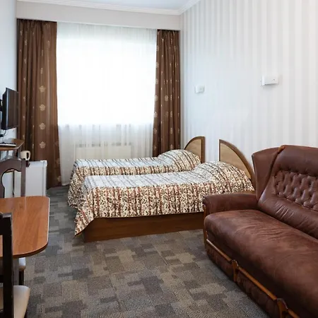 Persian Palace فندق 3*