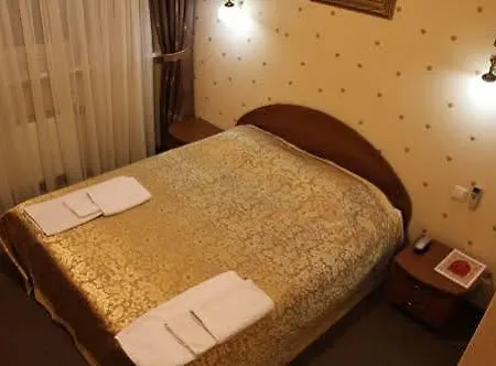 Persian Palace فندق 3*